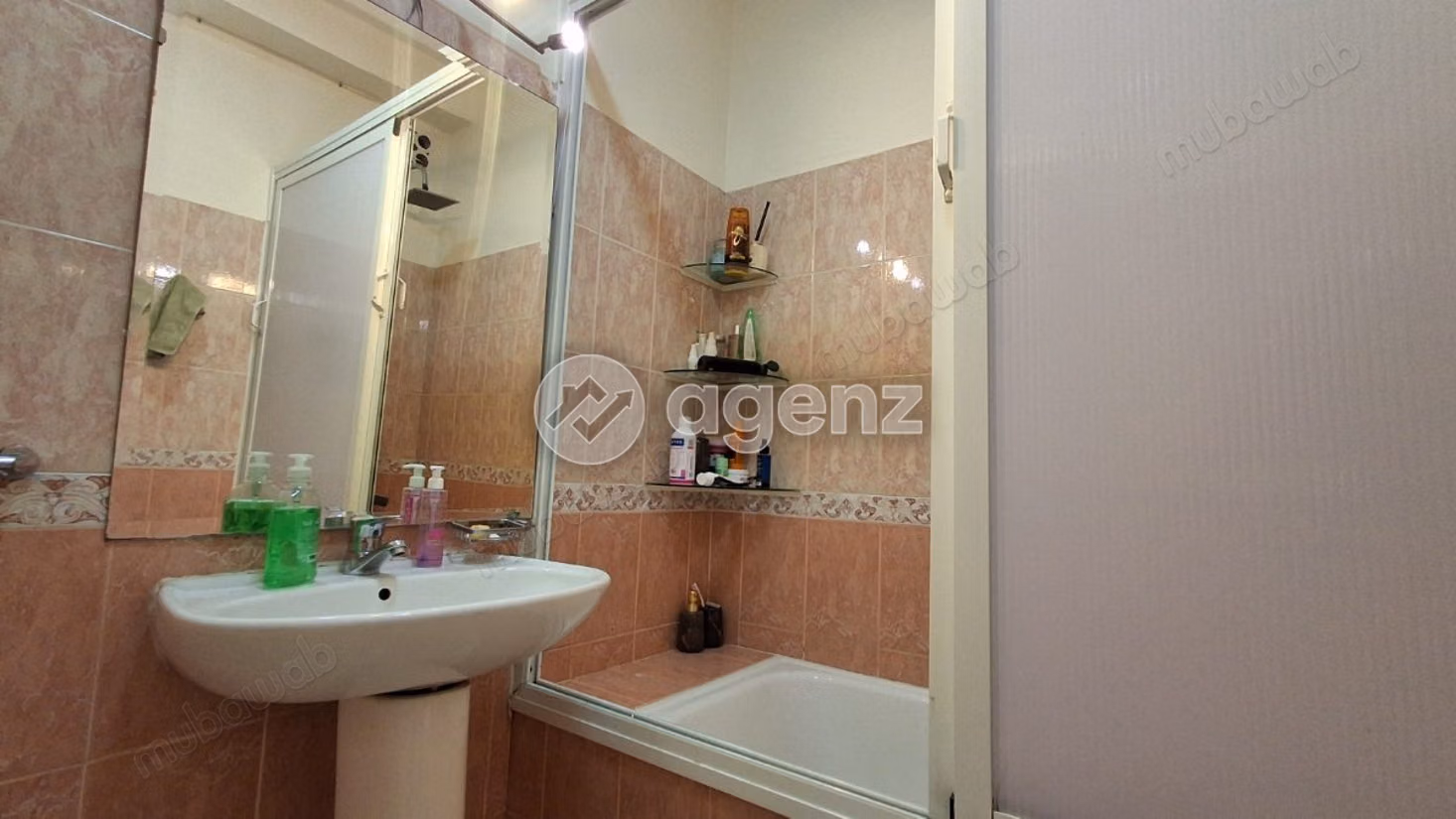 Appartement à vendre 128 m², 4 chambres 
Bd Palestine 
Mohammedia