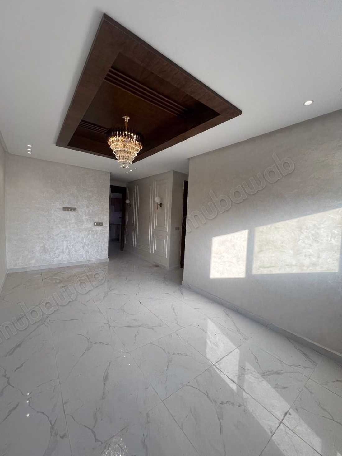 Bel appartement à vendre à le vallon. 
6 pièces. Concierge et climatisation