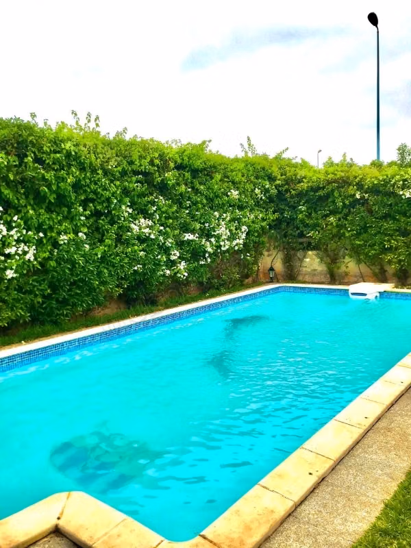 Villa no amueblada en alquiler a largo plazo