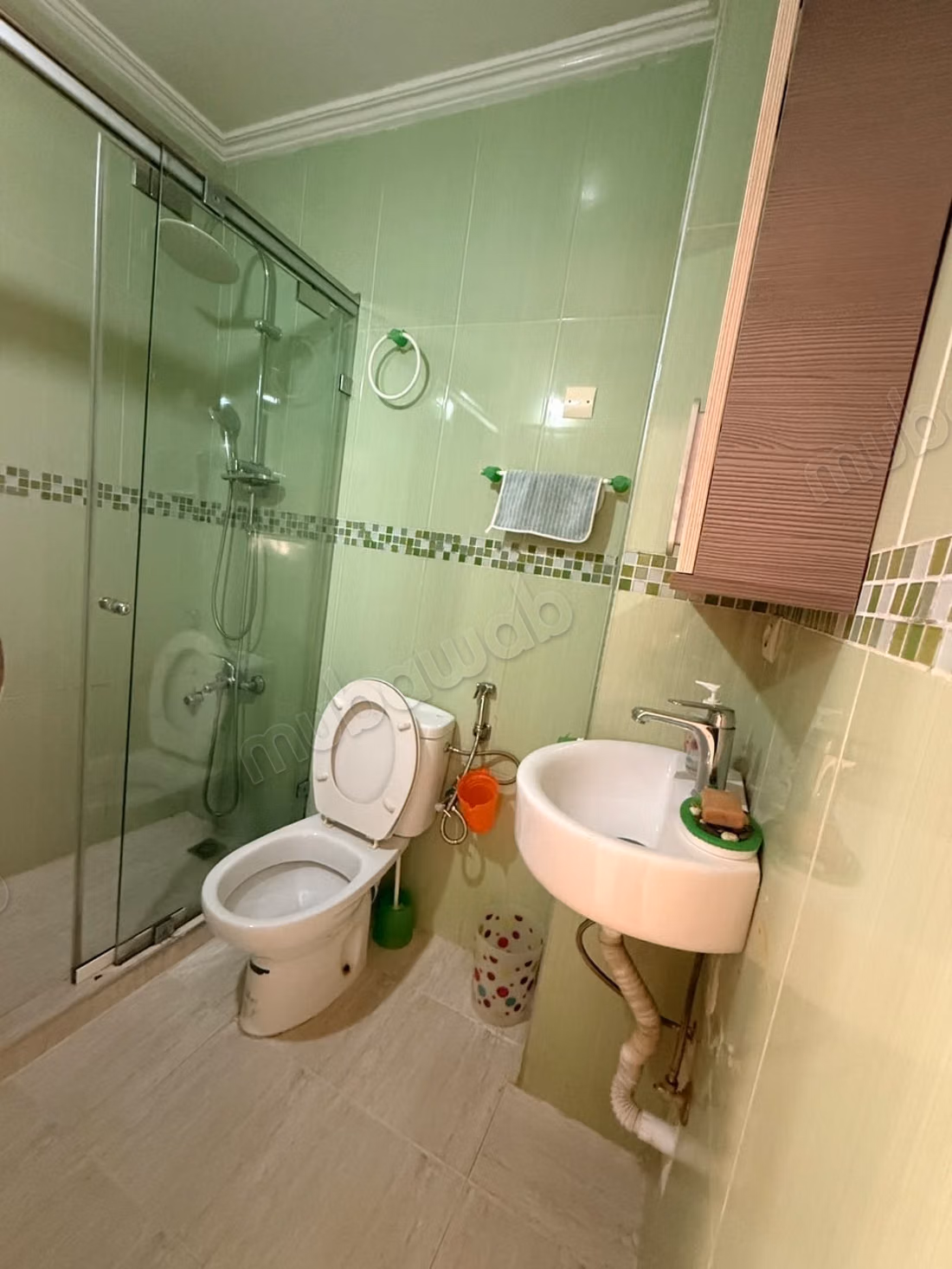 Vente d'un bel appartement à Martil. Surface de 120 m². Meublé avec double façades ملكية عدلية