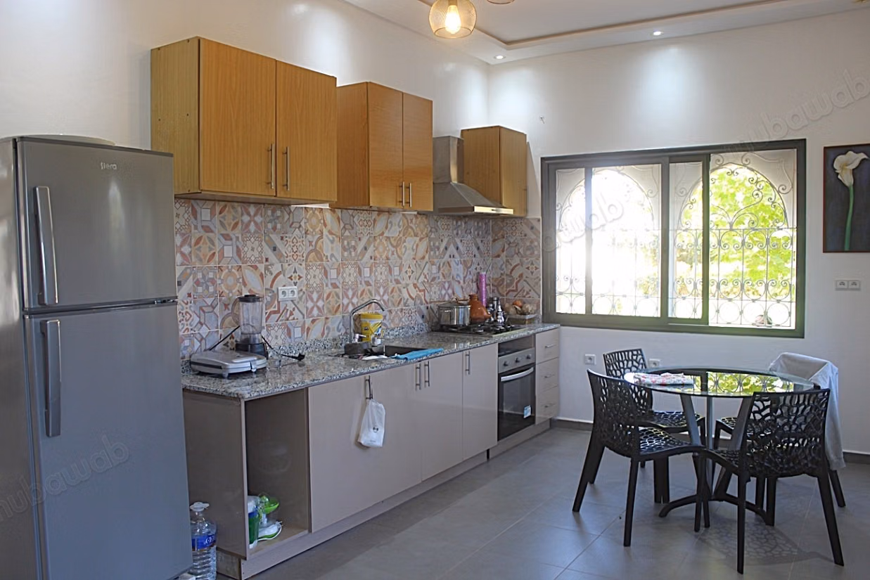 Belle villa neuve de quatre chambres