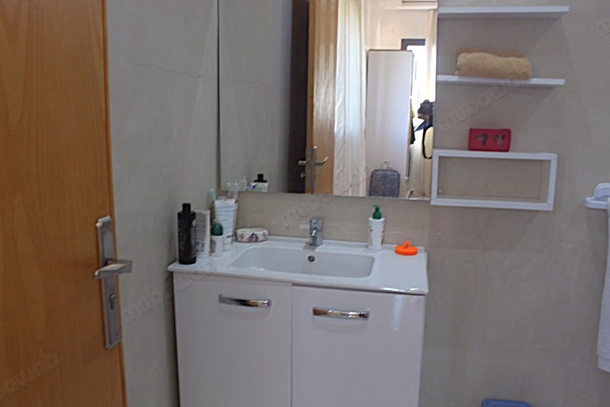 Belle villa neuve de quatre chambres