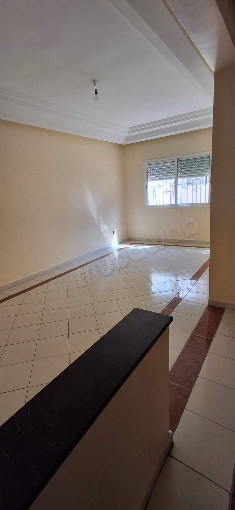 Location de maison à Belvédère. 4 excellentes chambres. Ascenseur disponible