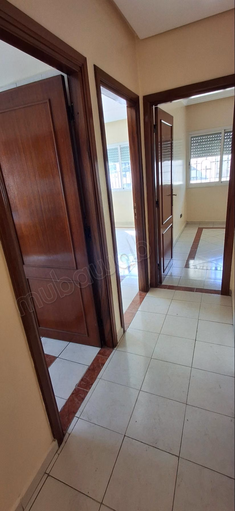 Location de maison à Belvédère. 4 excellentes chambres. Ascenseur disponible