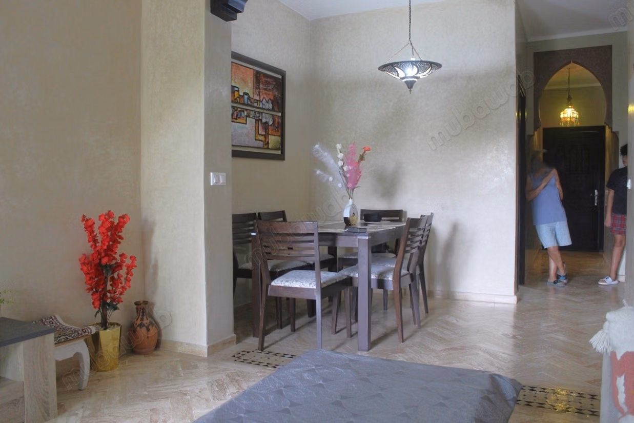 Appartement avec jardin privatif proche de Amelkis