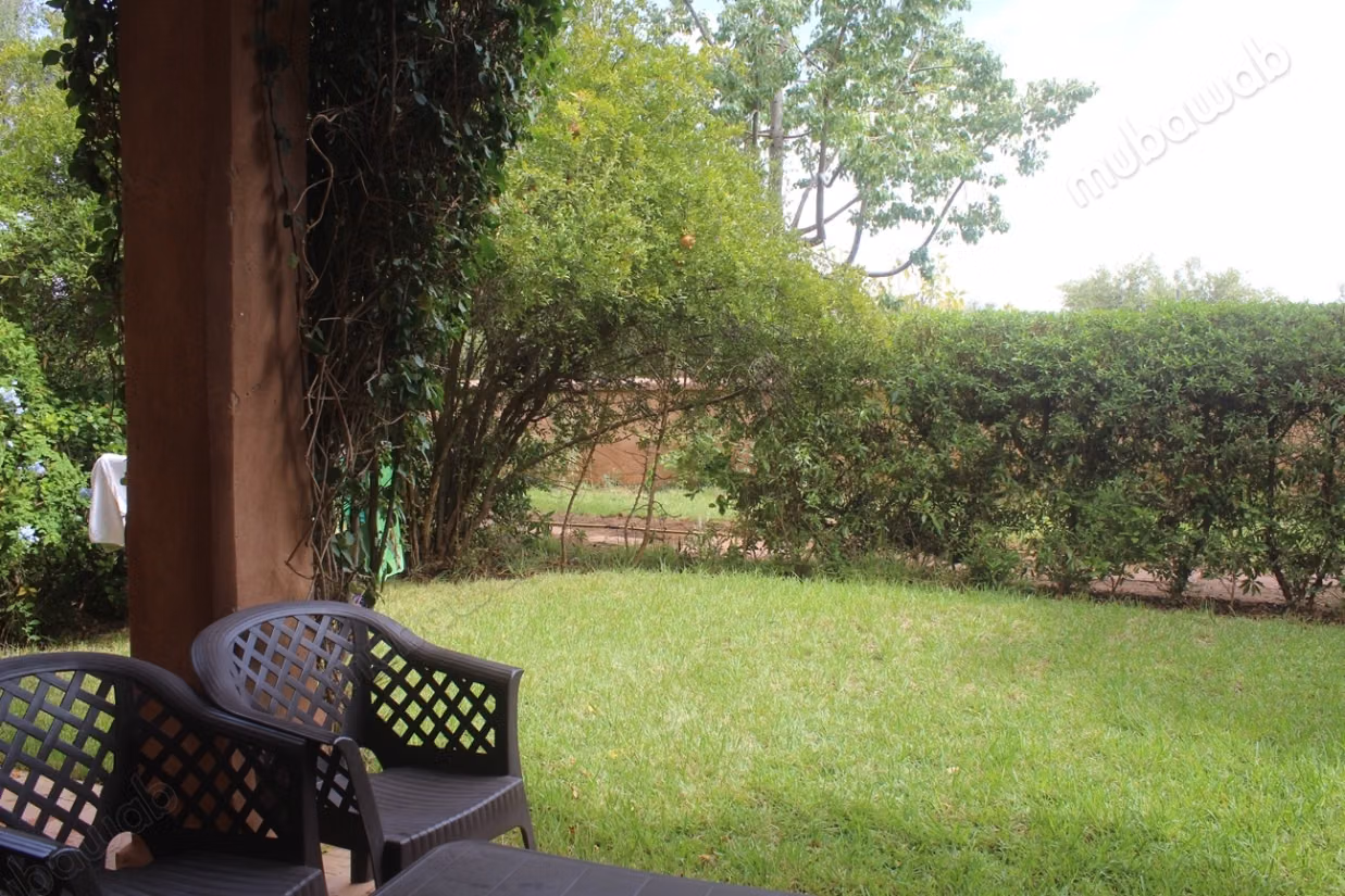 Appartement avec jardin privatif proche de Amelkis
