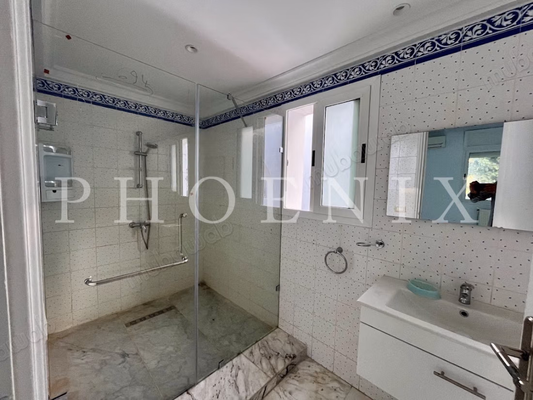 Villa S6 con piscina a Cartagine