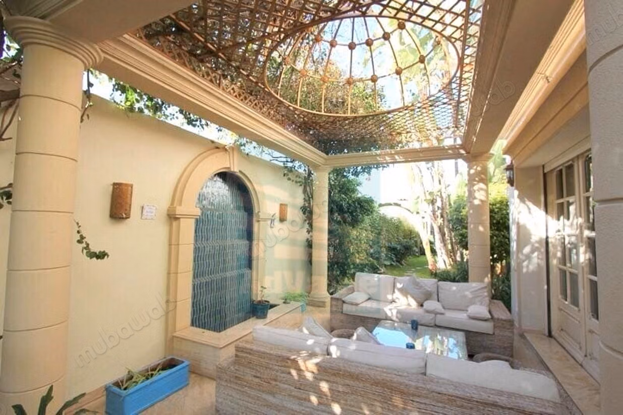 DL. 1044: Magnifique Villa à louer au CIL