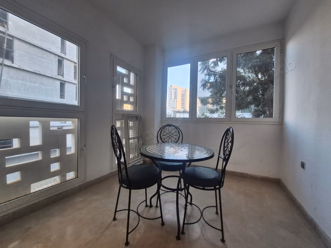 Appartement meublé de 127 m² à louer 
CFC