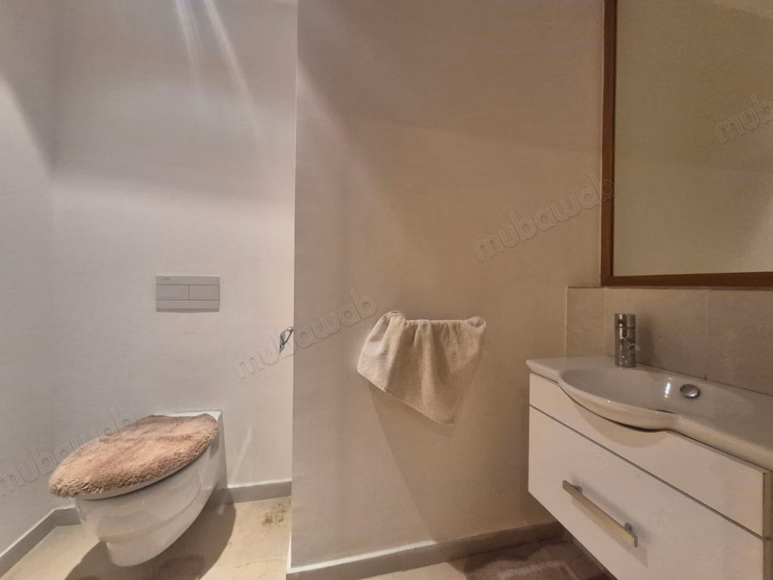 Appartement meublé de 127 m² à louer 
CFC