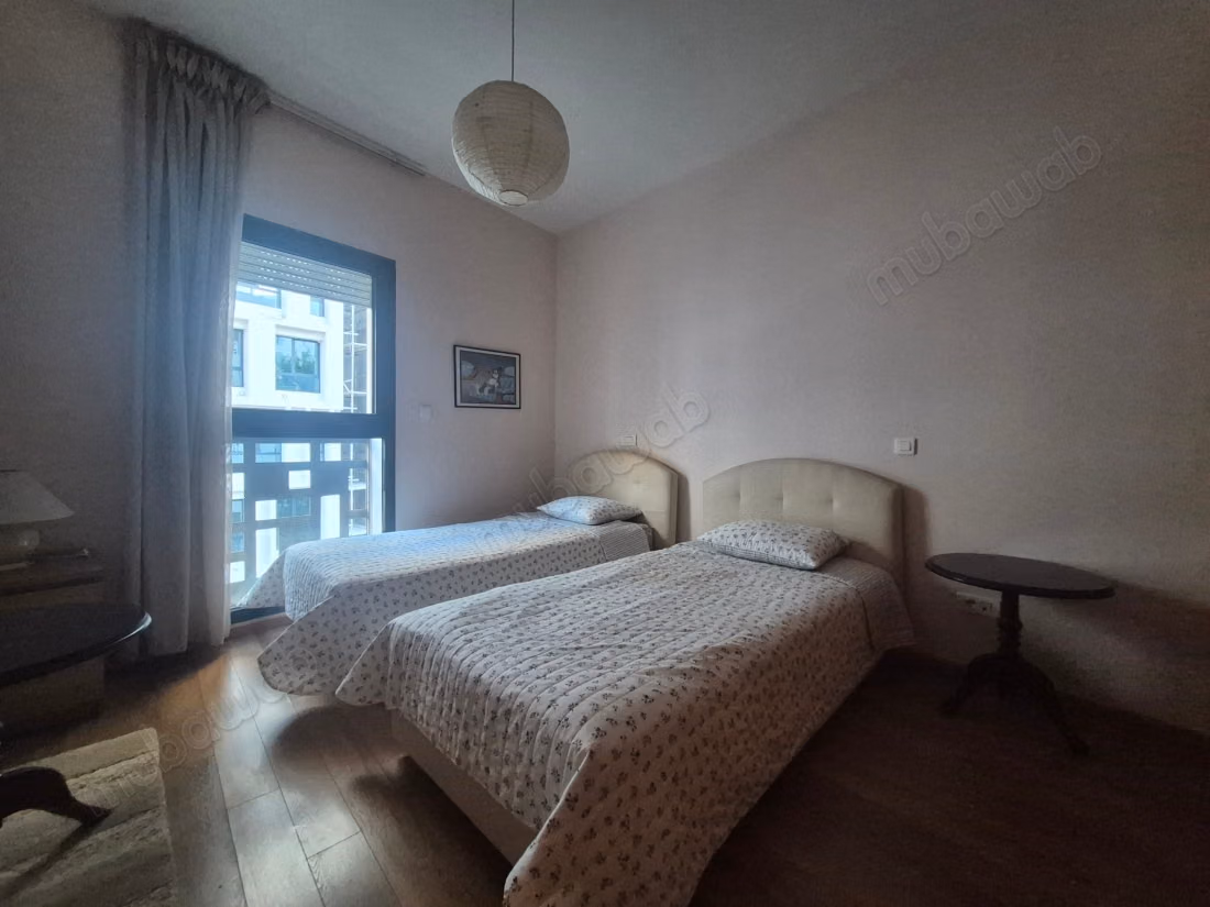 Appartement meublé de 127 m² à louer 
CFC