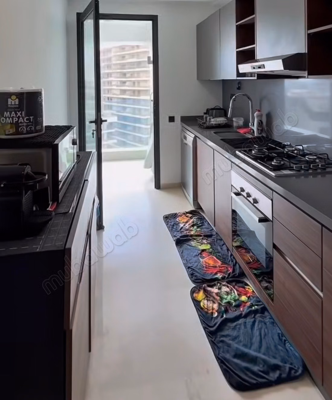 Appartement à louer à Casablanca Finance City. 
Surface totale 220 m². 
Bien meublé
