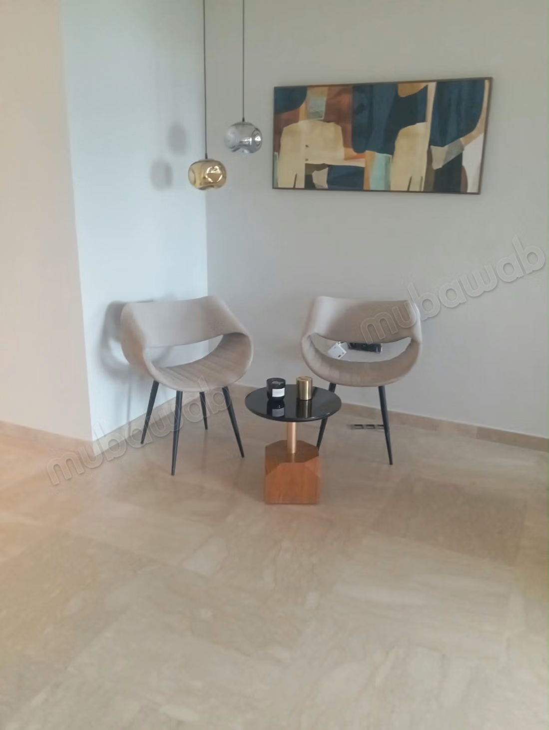 Louez cet appartement à Palmier.
Superficie 118 m².
Meublé