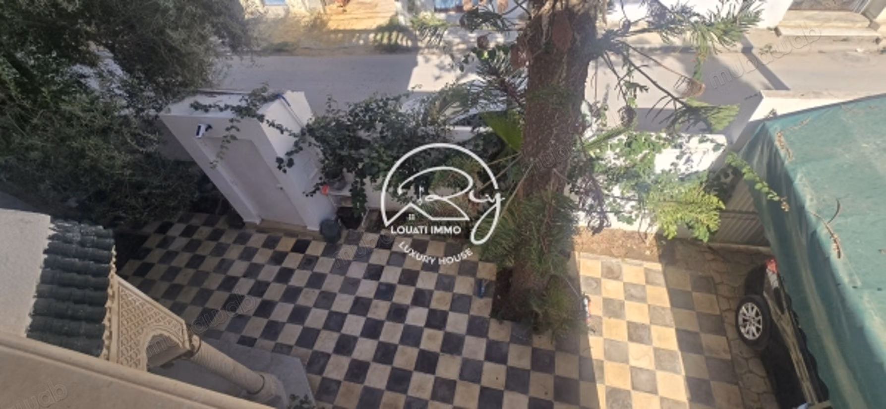 A vendre un Duplex s4 à Ain Zaghouan Sud