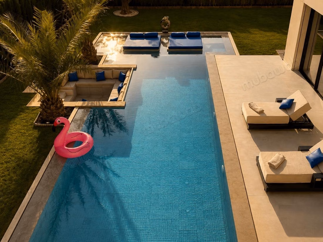 Villa de luxe à louer à Tassoultante. 
5 belles chambres. 
Bien meublé