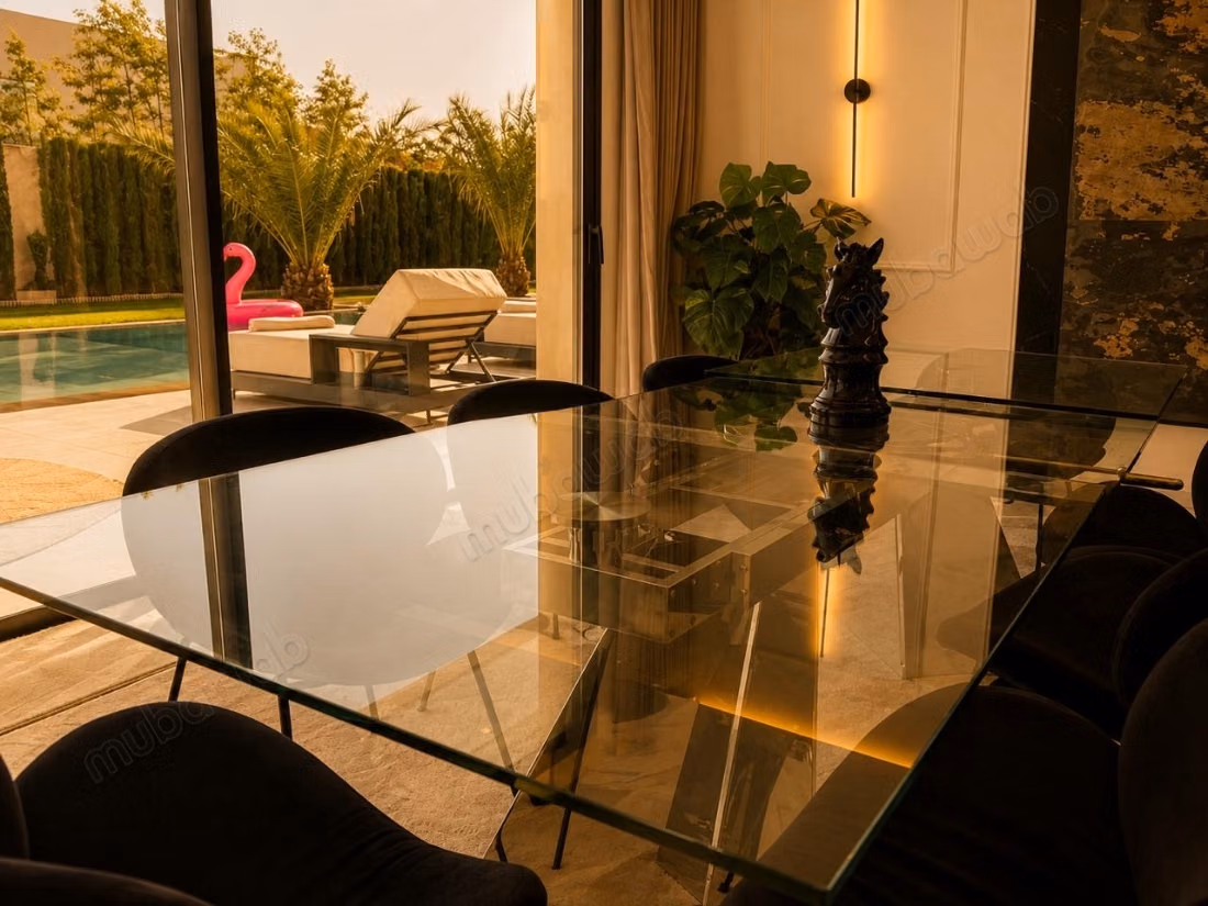 Villa de luxe à louer à Tassoultante. 
5 belles chambres. 
Bien meublé