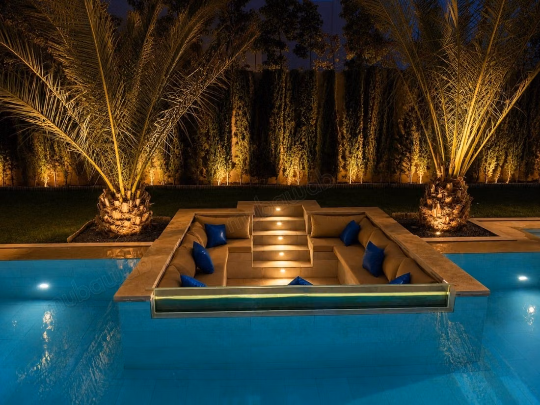 Villa de luxe à louer à Tassoultante. 
5 belles chambres. 
Bien meublé