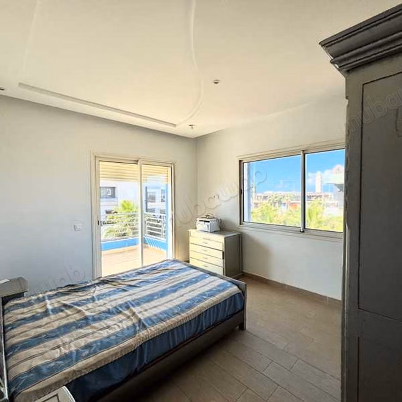 Villa à Vendre de 324.0 m² à Sidi Rahal,
Hay Charaf