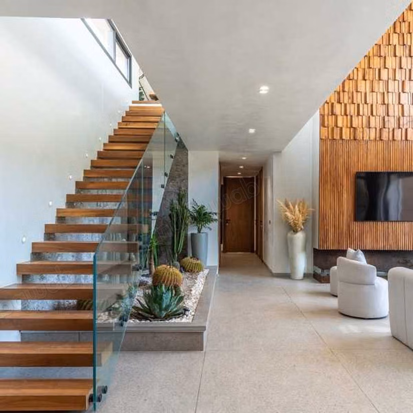 Villa à Vendre de 2050.0 m² à Marrakech, Route De L'Ourika 
Tassoultante