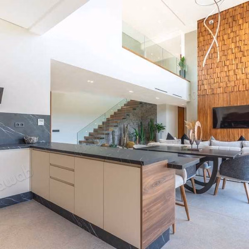 Villa à Vendre de 2050.0 m² à Marrakech, Route De L'Ourika 
Tassoultante