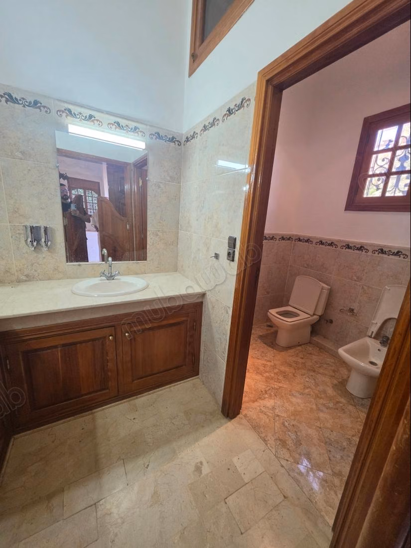 Charmante villa avec piscine à louer à Targa