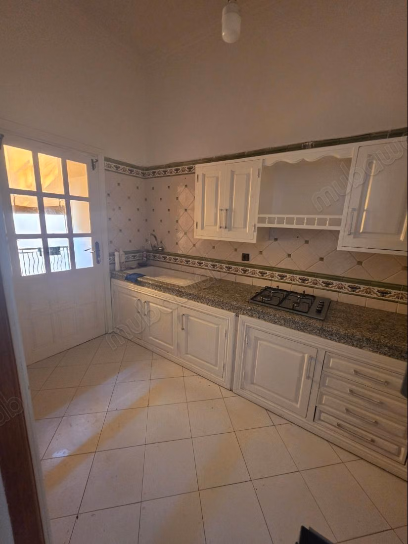 Charmante villa avec piscine à louer à Targa
