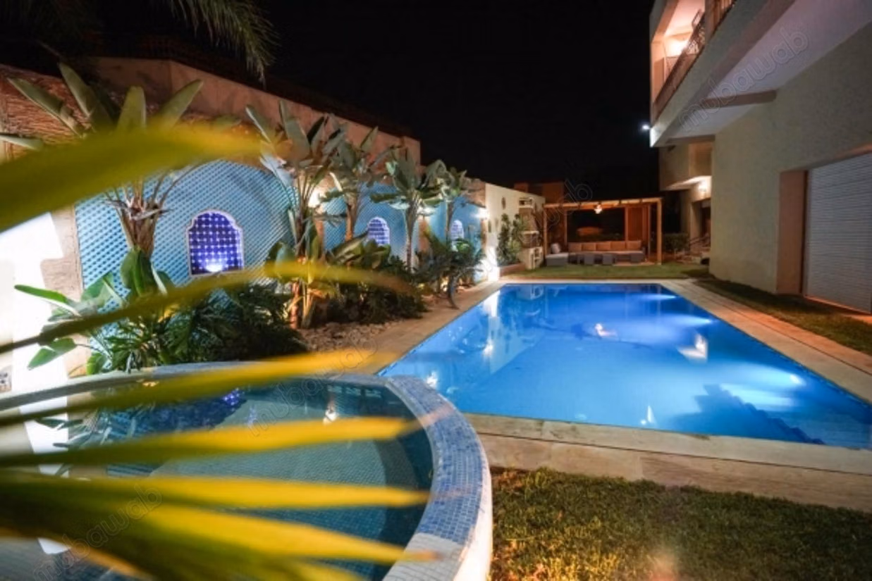 Ain Diab villa for sale in refined oriental style