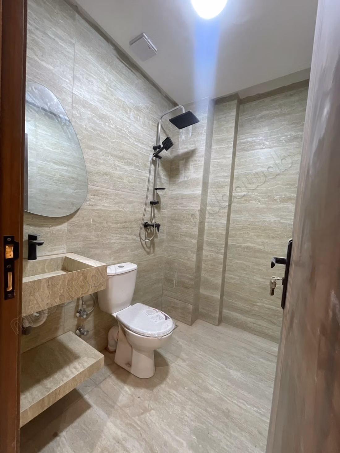 Bel appartement à vendre à alliance Mehdia.
Superficie 100 m².
Cuisine équipée