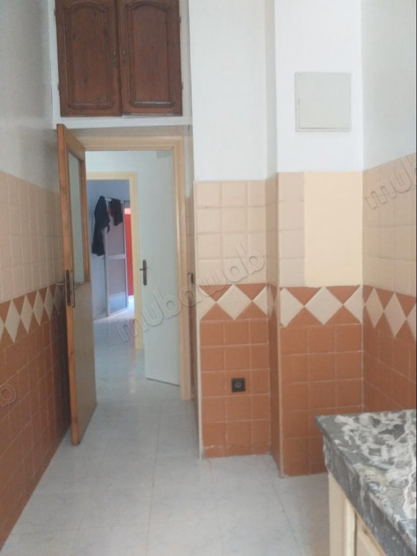 Superbe appartement à vendre à Oulfa.
Superficie 60 m².
Terrasse