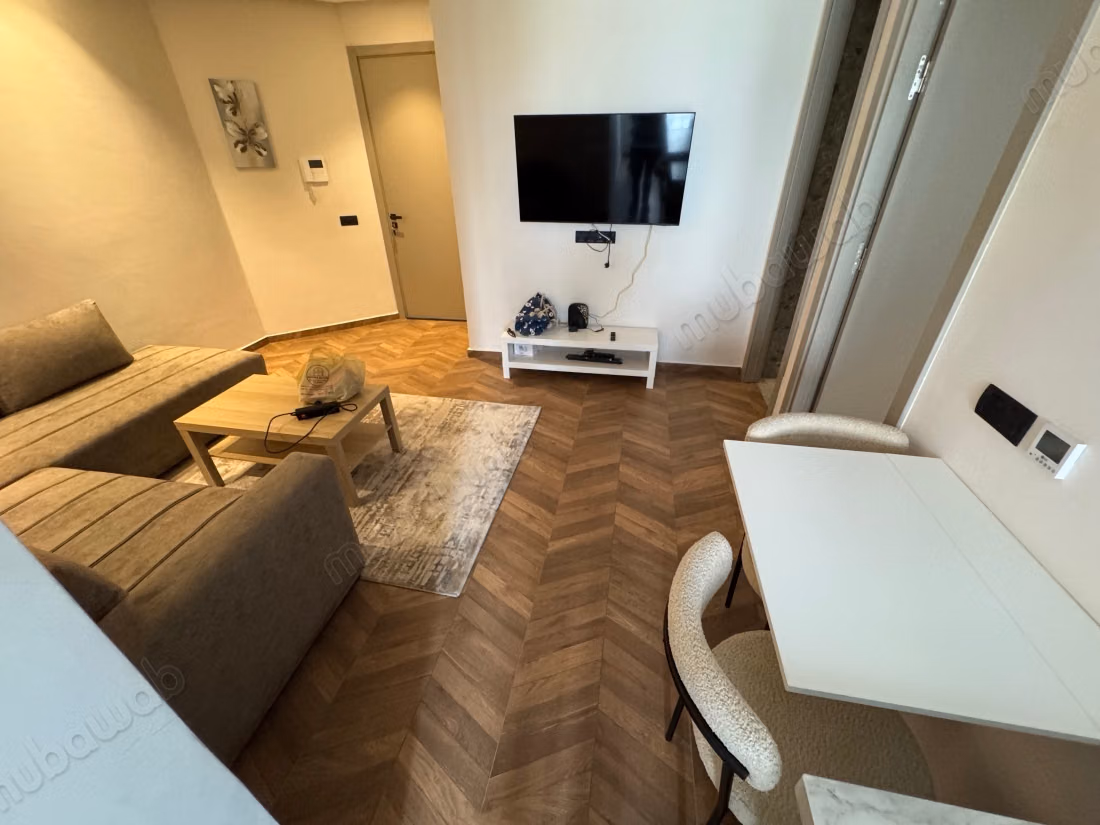 Superbe appartement à louer à El Manar 
El Hank. 1 belle chambre