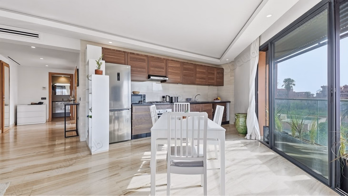 Hivernage. Vue Atlas 91 m²