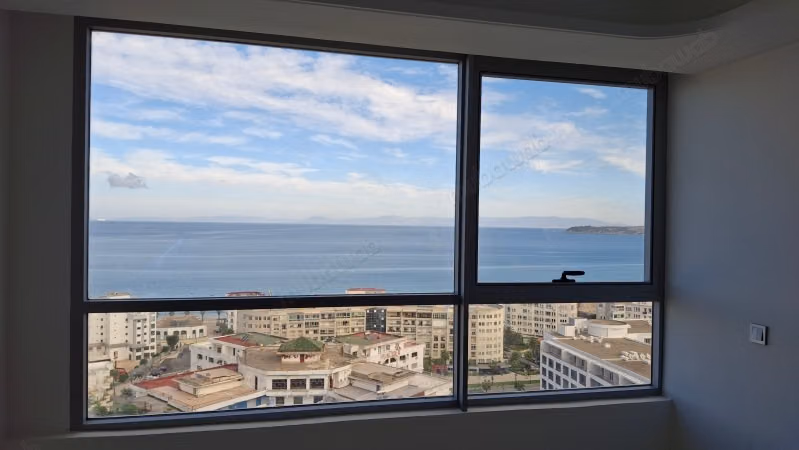 Appartamento con vista mare in vendita al Centro Città Malabat