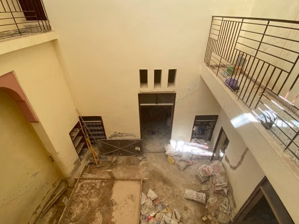 Luxurious riad for sale in Zekak Erroumane. 15 rooms. Terrace