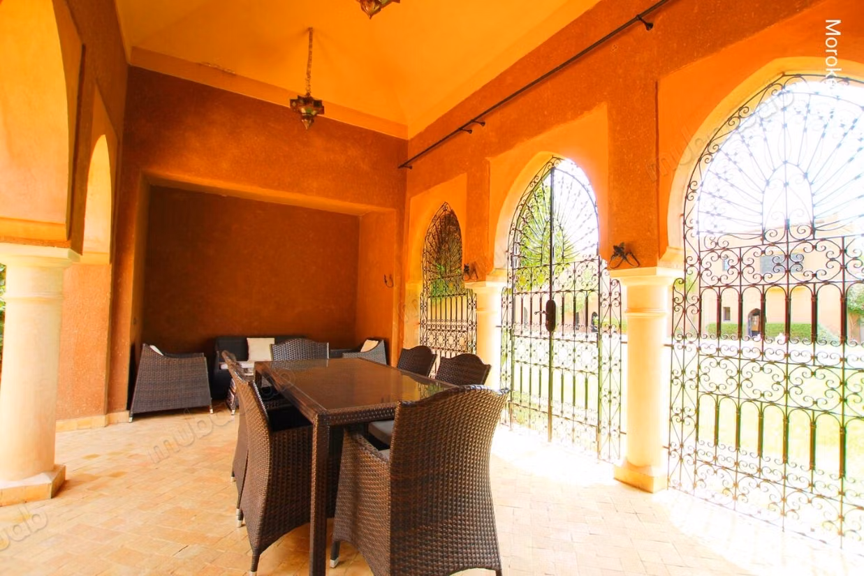 Magnifique Villa 260m2 
Dar Lamia Palmeraie Ouest
