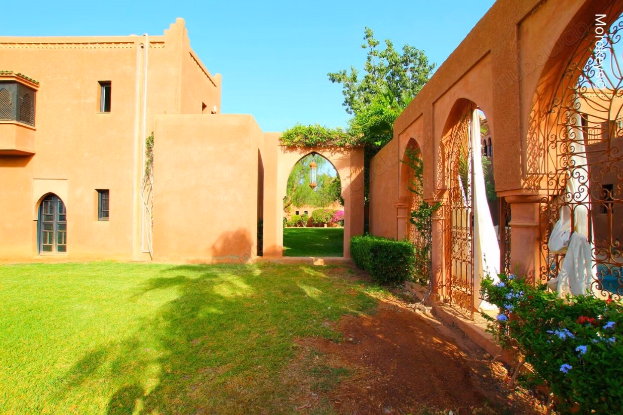 Magnifique Villa 260m2 
Dar Lamia Palmeraie Ouest