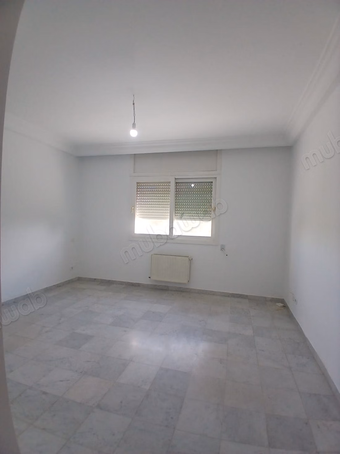 App s3 au 1 ere etage bureau ou habitation lac2