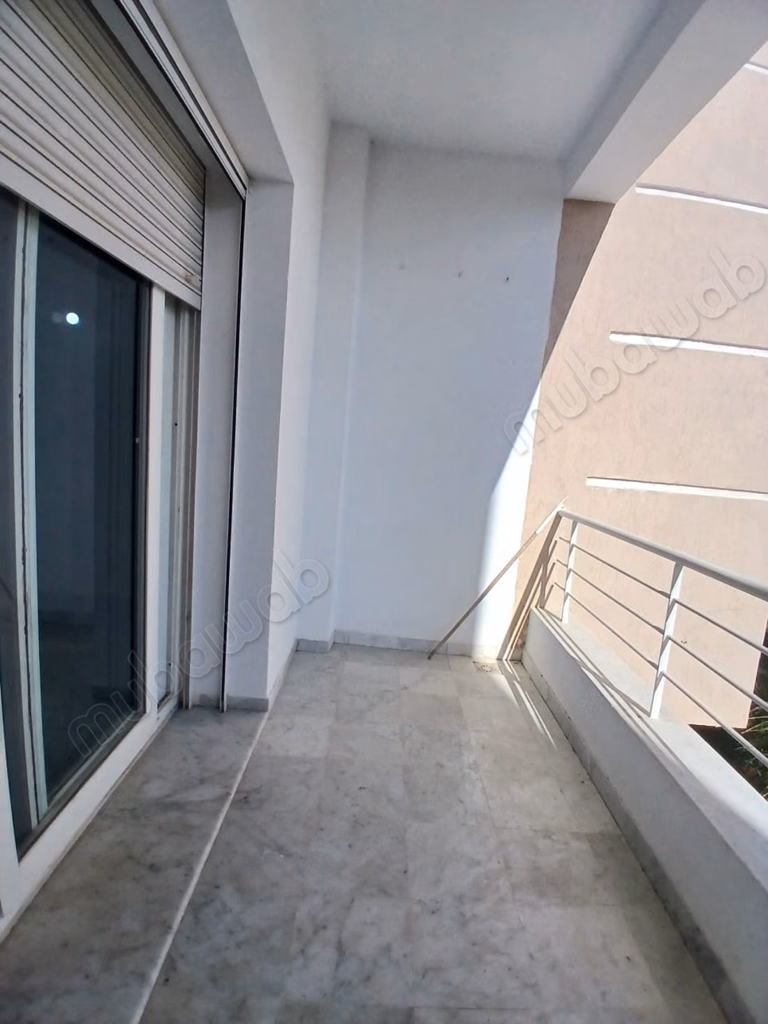 App s3 au 1 ere etage bureau ou habitation lac2