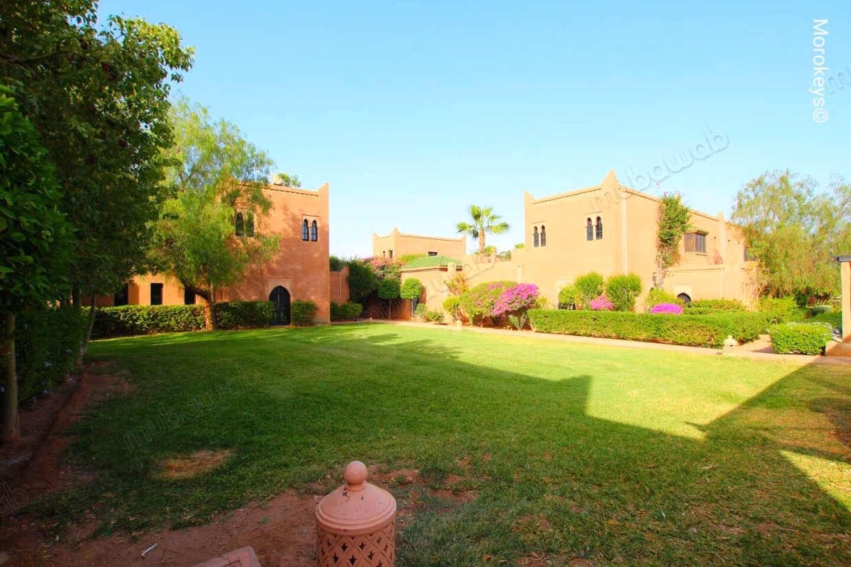 Magnifique Villa 260m2 Dar Lamia 
Palmeraie Ouest