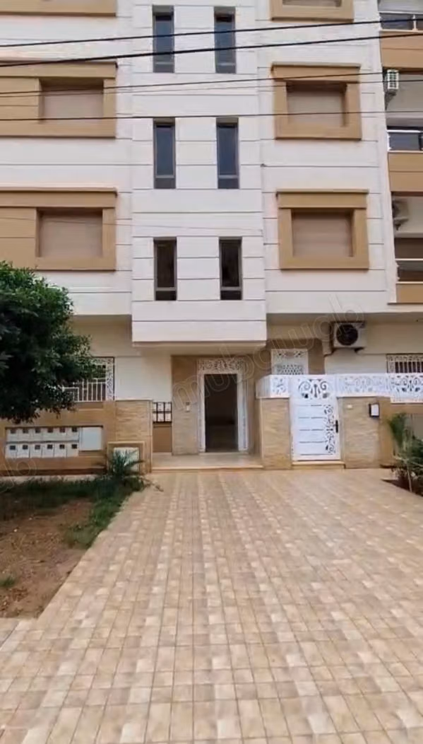 Bel appartement à vendre à Saïdia. 2 chambres. Bien meublé