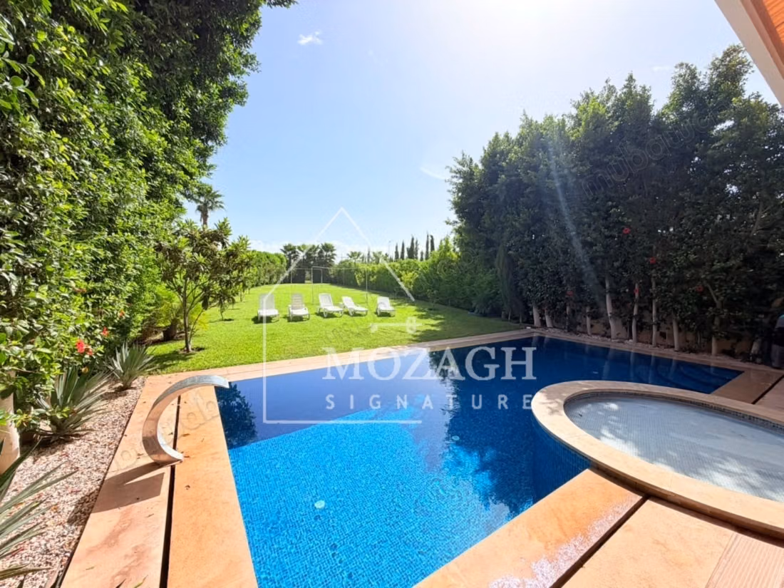 Spacieuse villa 6 chambres avec piscine privée
