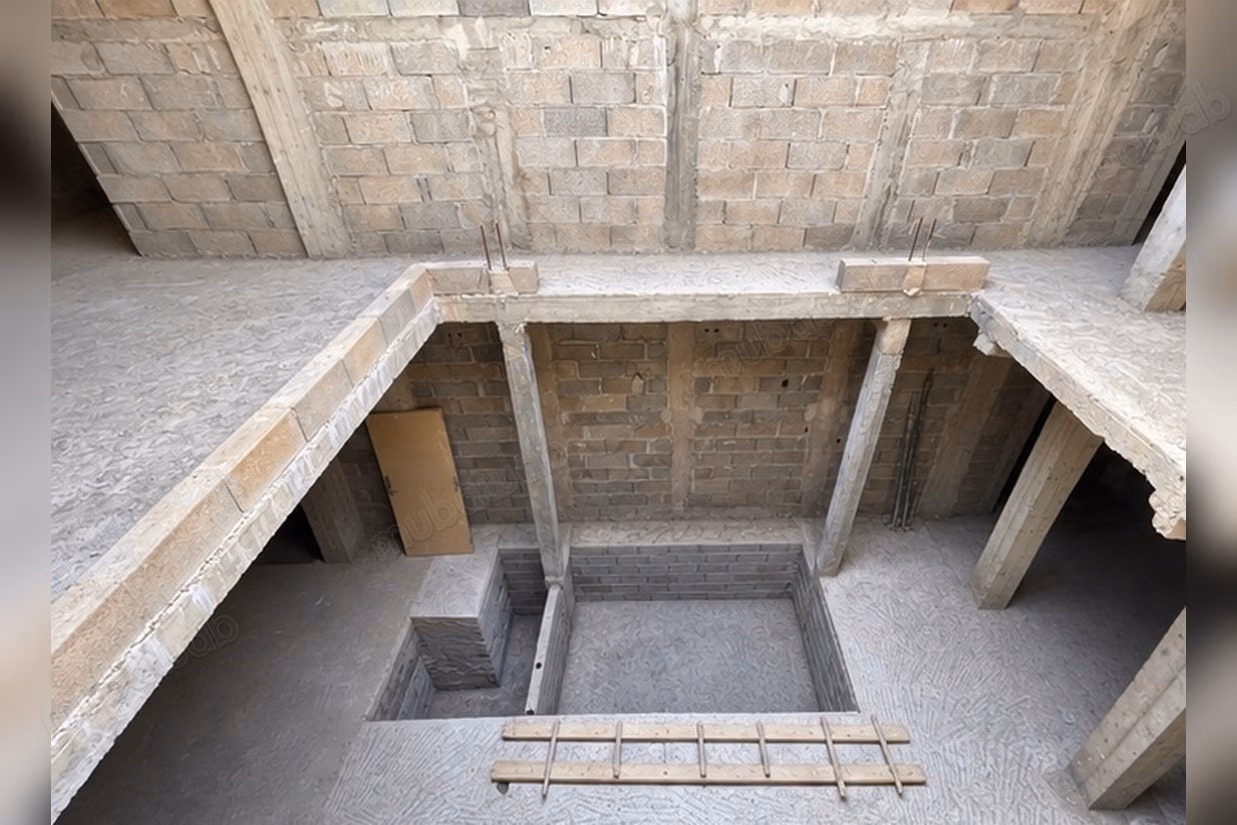 Riad BAB DOUKKALA vendu en gros œuvre