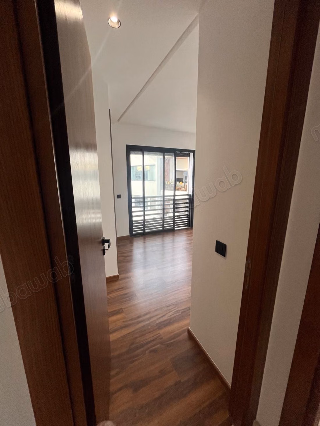 Beautiful apartment for rent in Ville Verte. 3 comfortable rooms. Parking spaces and terrace
