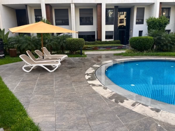 Beautiful apartment for rent in Ville Verte. 3 comfortable rooms. Parking spaces and terrace