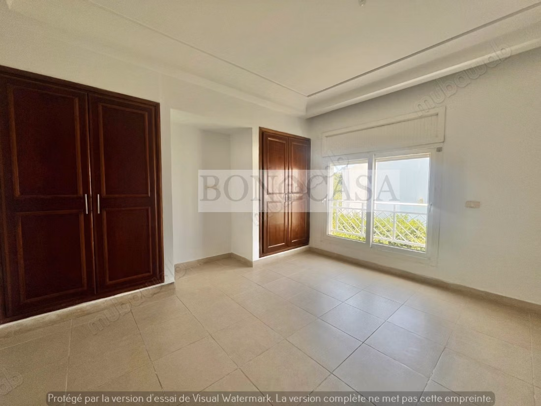 Villa S3 with pool and garden for rent in Marsa