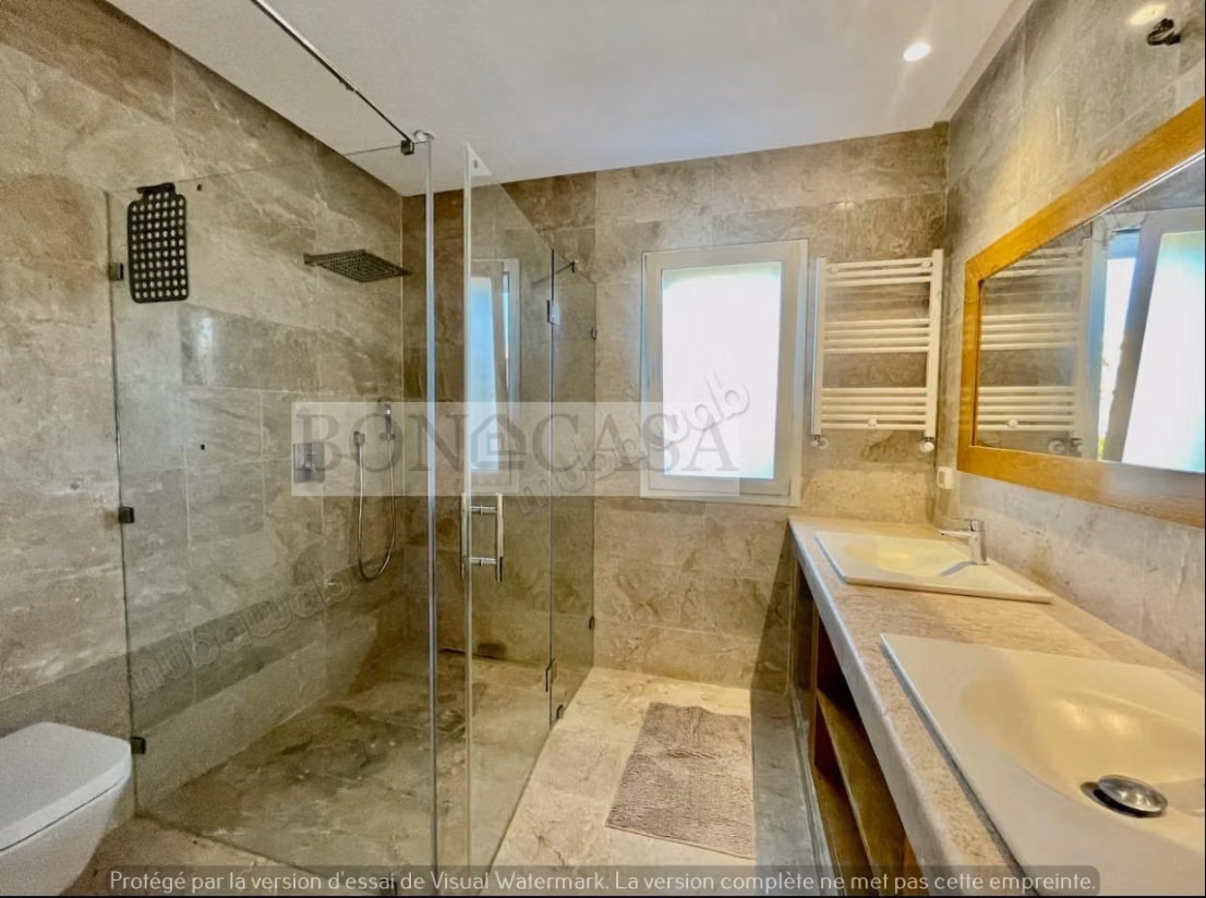 Villa S4 Vide piscine et jardin à louer à Gammarth