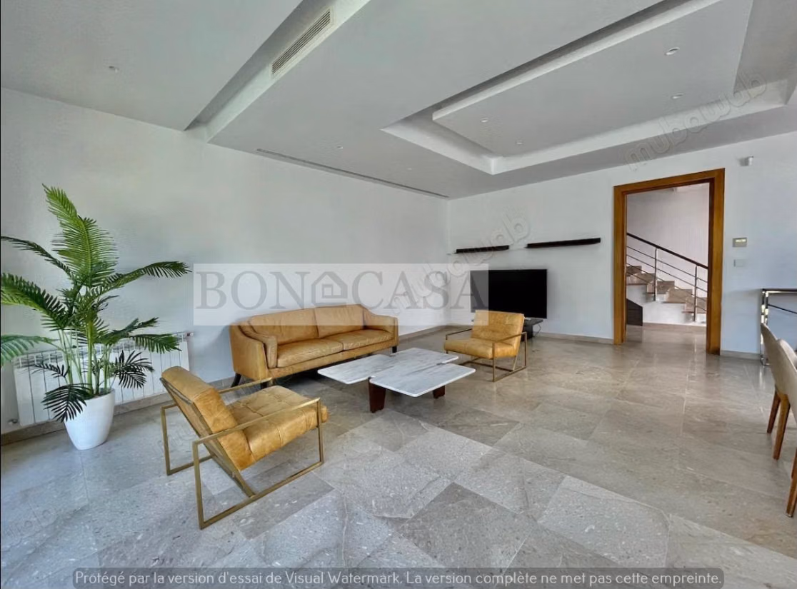 Villa S4 Vide piscine et jardin à louer à Gammarth