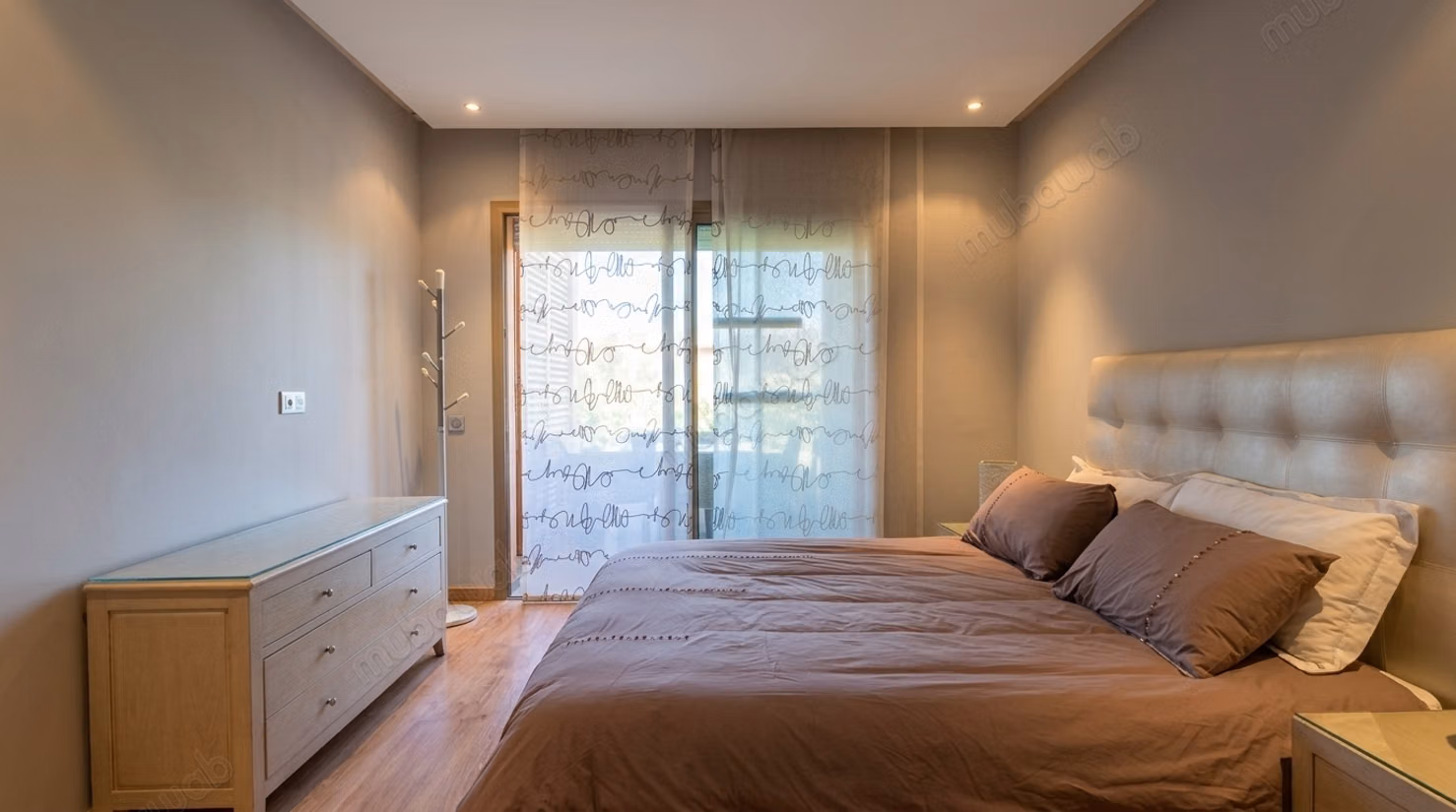 Appartement rez de jardin meublé à louer à Agdal