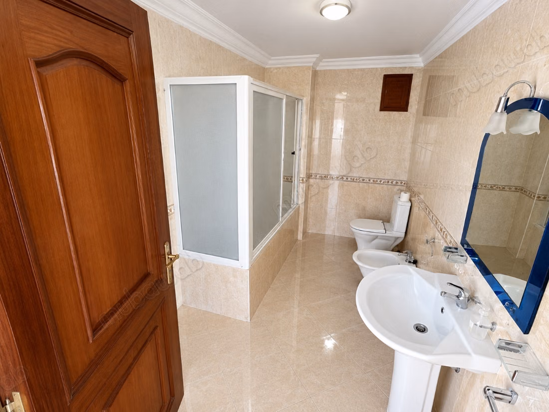 Spacious and bright apartment in Iberia, Tangier