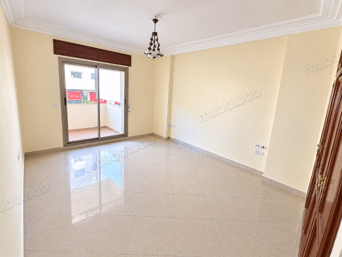 Spacious and bright apartment in Iberia, Tangier