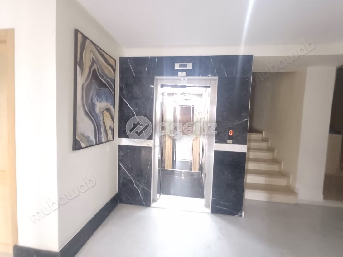 Appartement à vendre 104 m², 2 chambres 
Franceville 
Casablanca